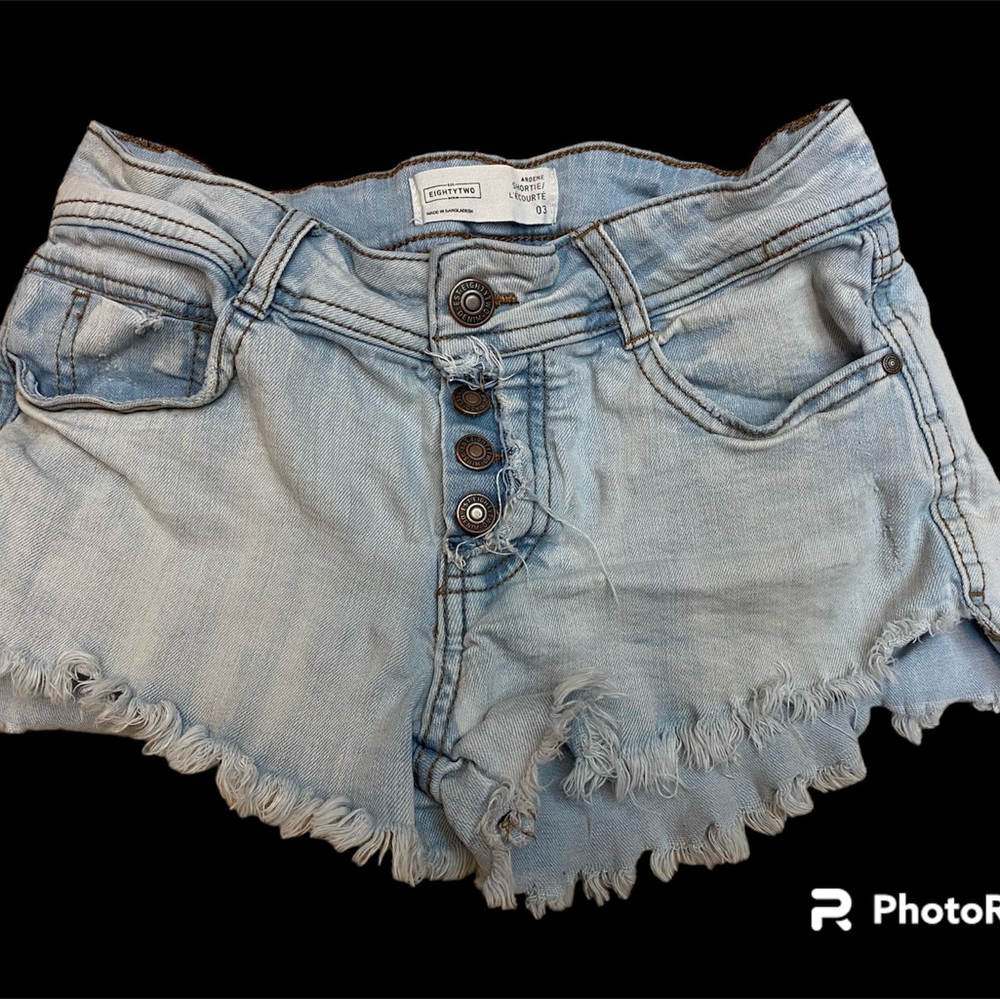Ladies mid rise shorty shorts